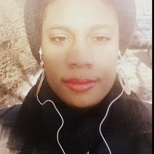 Meet your Posher, Assata